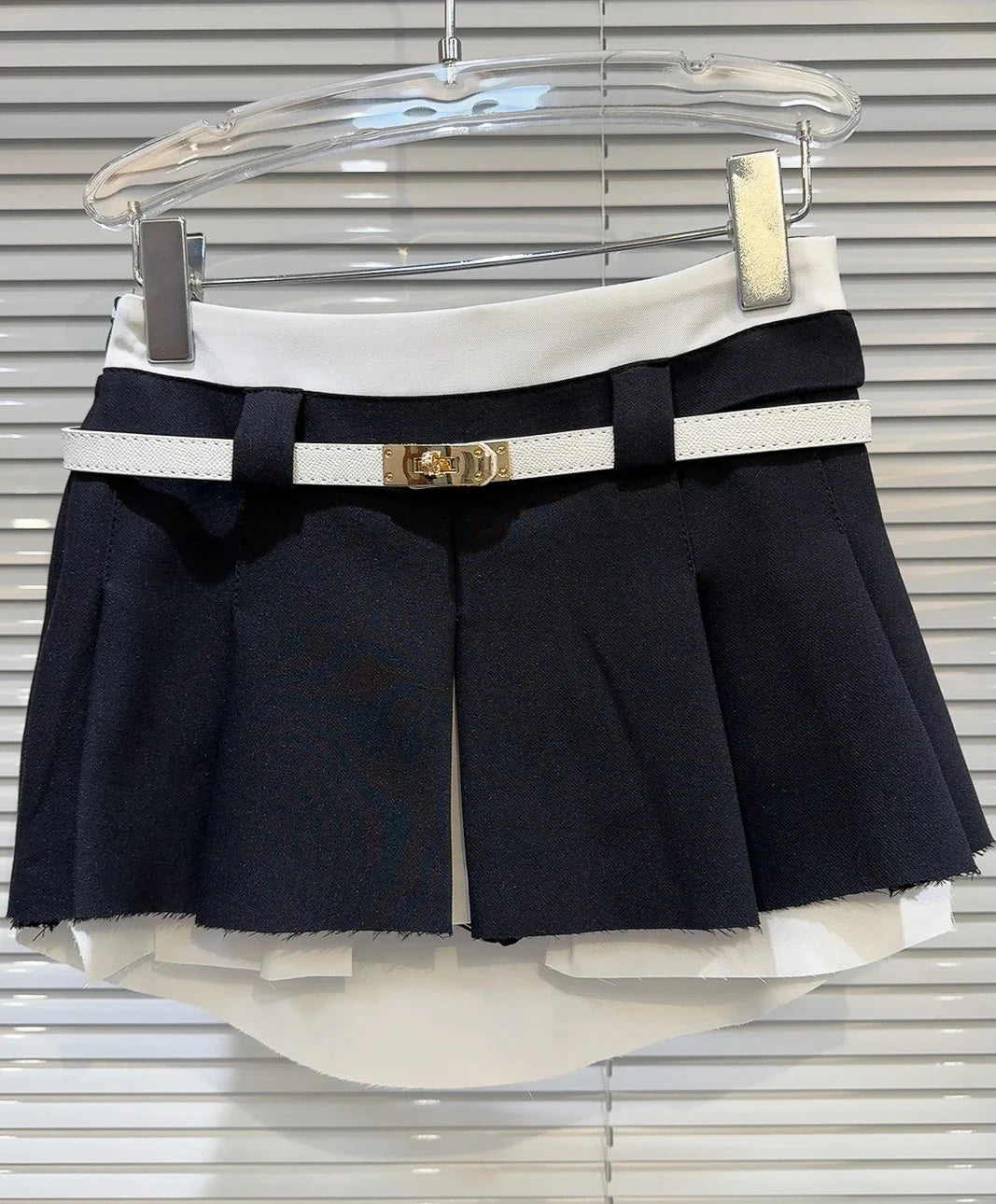BELTED SKIRT